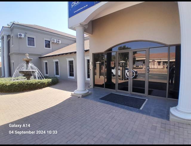 2,000M² BUILDING FOR SALE IN MID TOWN